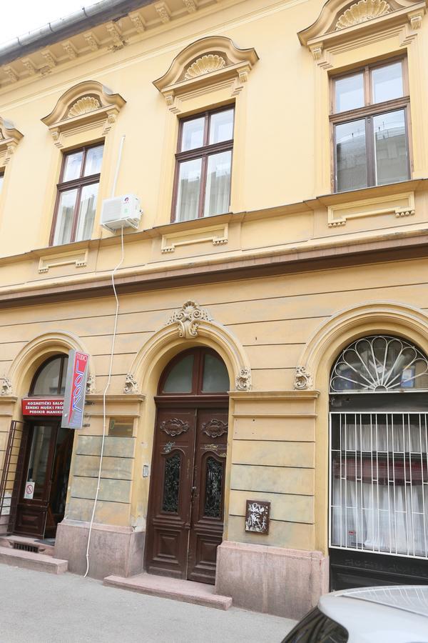 Centar 2 Apartment